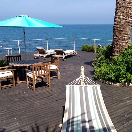 Bed And Breakfast On The Beach 2 * Denia