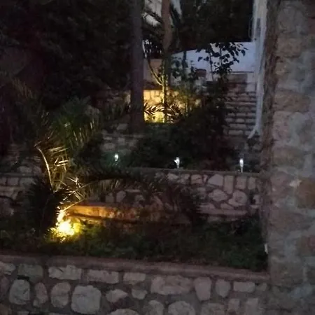 Bed And Breakfast On The Beach 2 * Denia