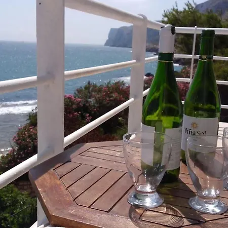 Bed And Breakfast On The Beach 2 Bed & Breakfast *